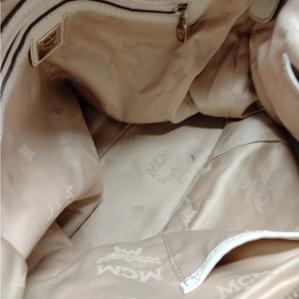MCM Tan and Cream Tote Bag unique crafted design - Picture 7 of 7
